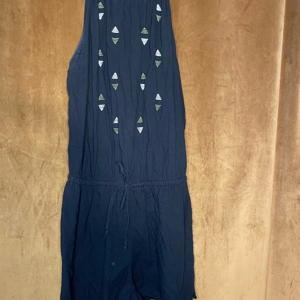 Black Sleeveless Romper with Embroidered Accents
